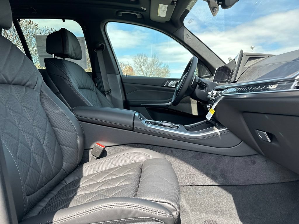 New 2026 BMW X5 xDrive50e w/ Executive Package AWD/4WD image 23