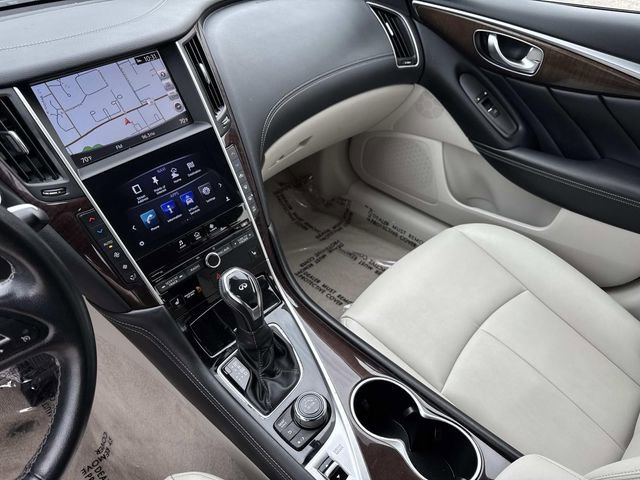 Used 2019 INFINITI Q50 Luxe w/ Essential Package (3.0T Luxe) AWD/4WD image 26