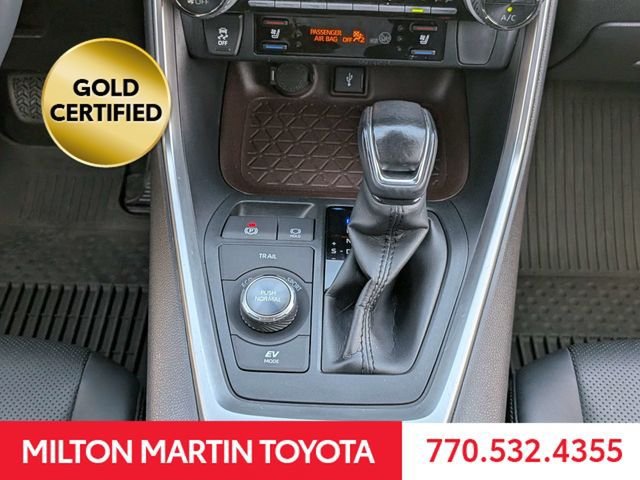 Certified 2020 Toyota RAV4 Limited w/ Limited Grade Weather Package AWD/4WD image 19