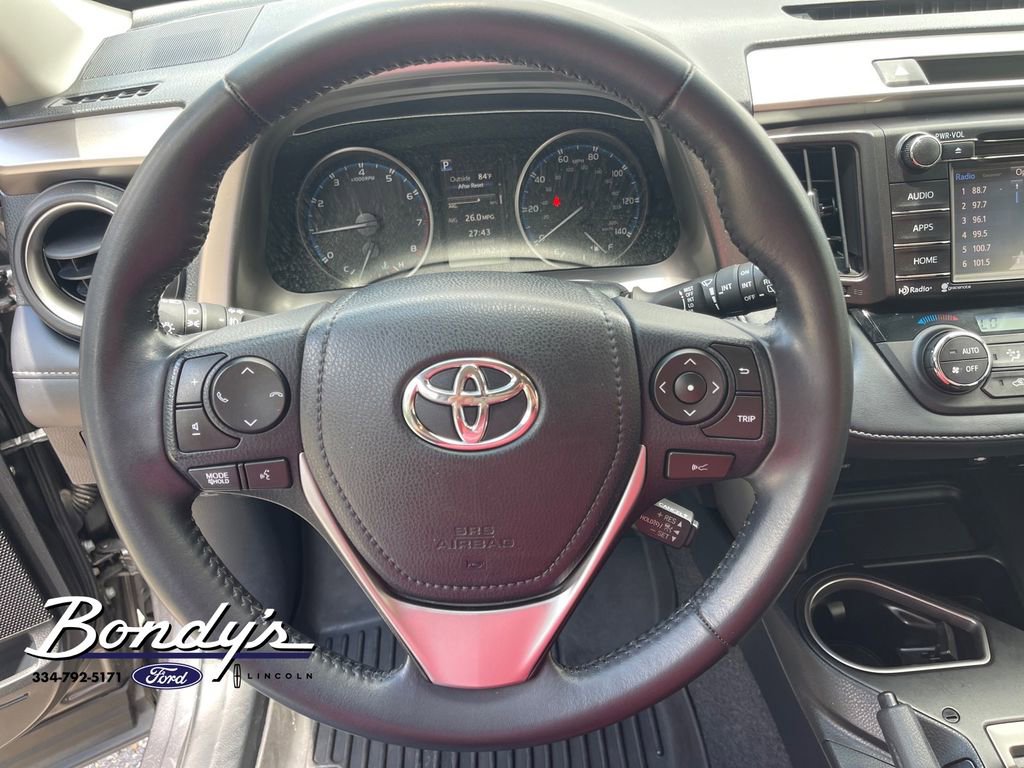 Used 2018 Toyota RAV4 XLE FWD image 7