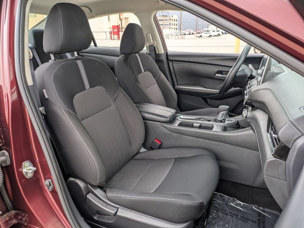 Used 2025 Nissan Sentra SV FWD image 28