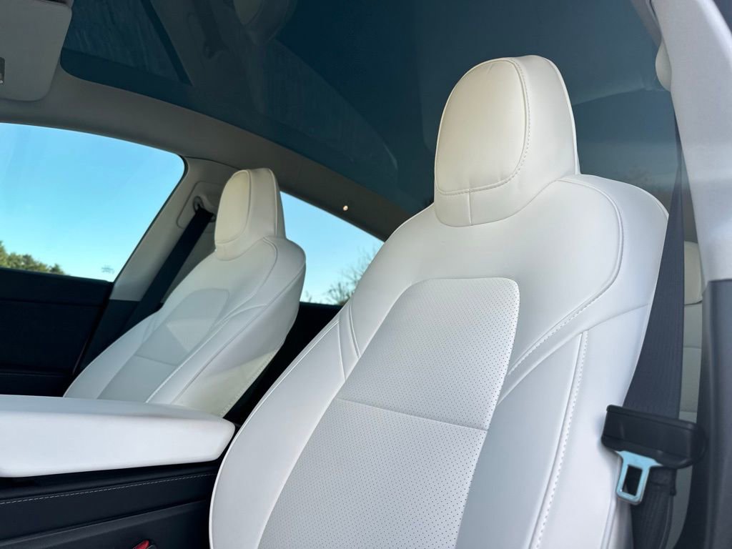 Used 2024 Tesla Model Y Long Range image 15