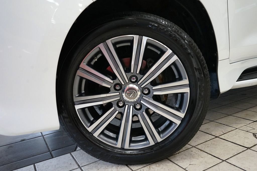 Used 2017 Lexus LX 570 4WD w/ Luxury Package image 73