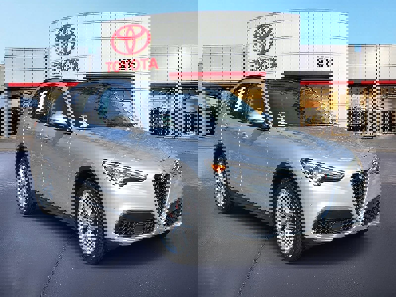 Used 2019 Alfa Romeo Stelvio Sport w/ Quick Order Package 22J Sport image 3