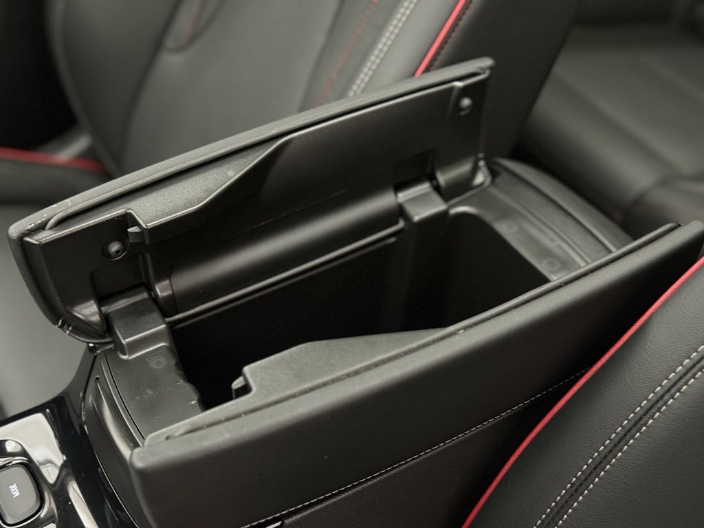 Used 2023 Buick Envision Essence w/ Sport Touring Package image 32