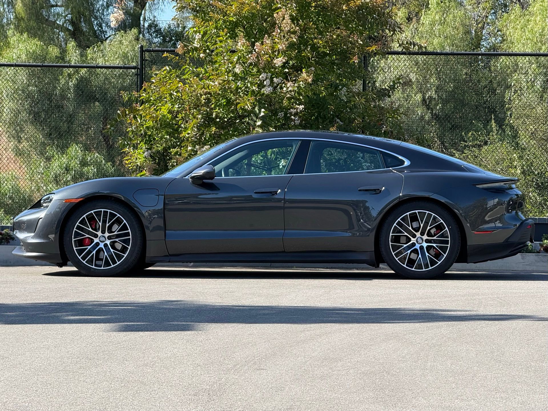 Certified 2024 Porsche Taycan 4S AWD/4WD image 2