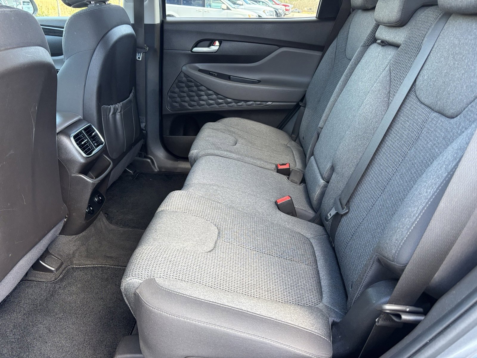 Used 2019 Hyundai Santa Fe SE image 15