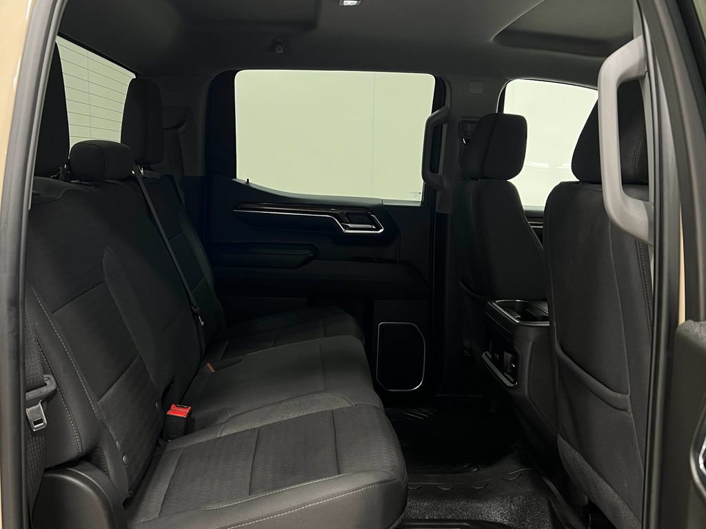 Used 2023 Chevrolet Silverado 1500 LT Trail Boss AWD/4WD image 32