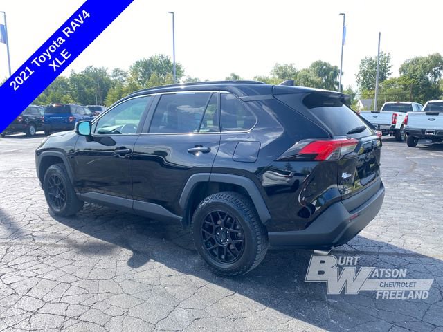 Used 2021 Toyota RAV4 XLE image 3