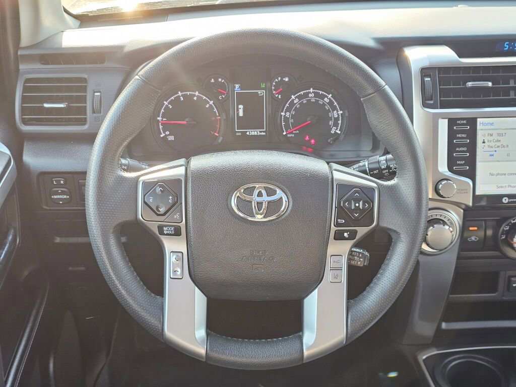 Used 2022 Toyota 4Runner SR5 Premium image 16