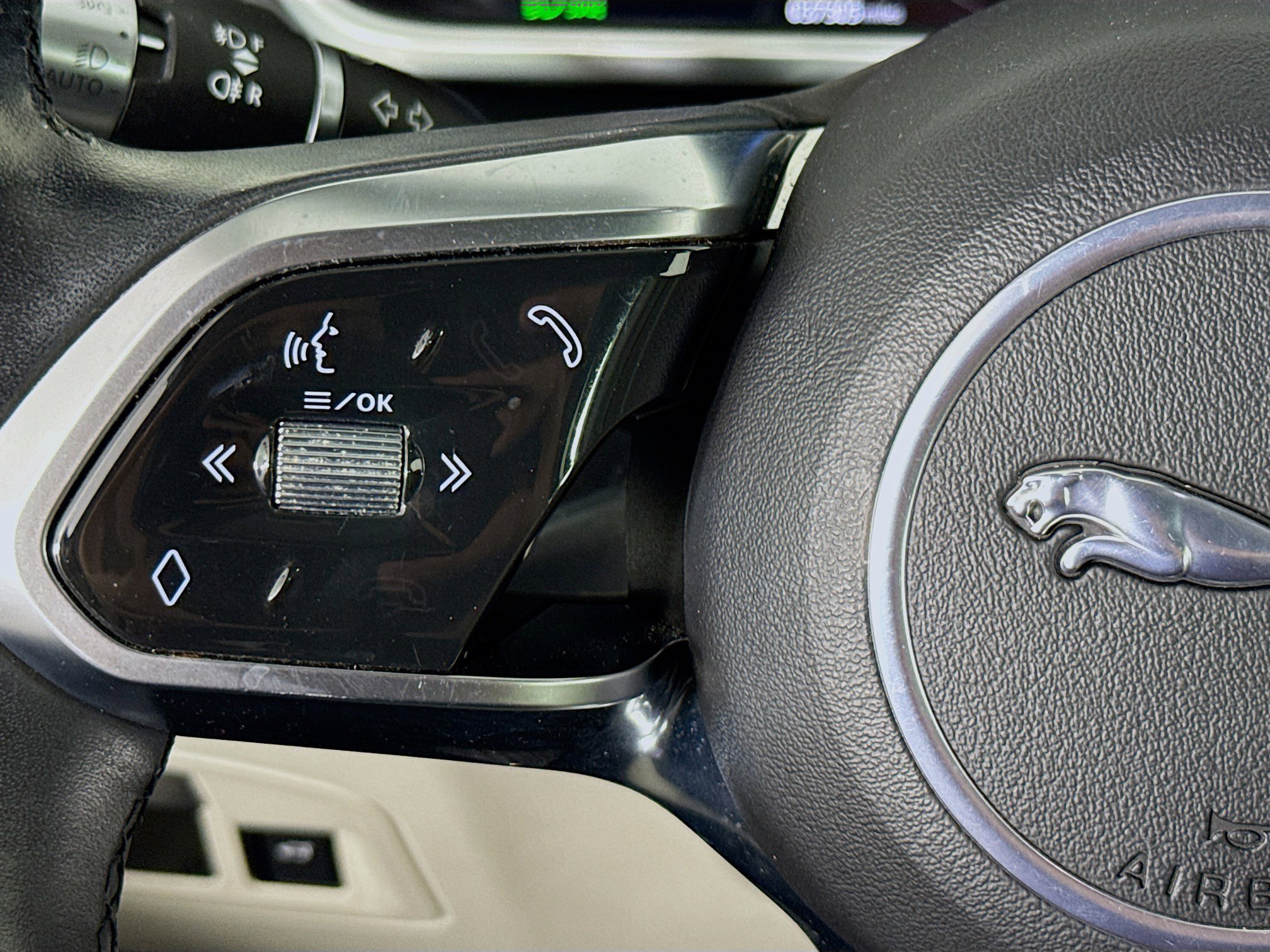 Used 2020 Jaguar I-PACE HSE image 13