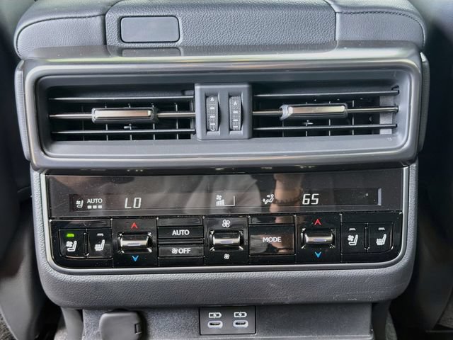 Used 2025 Lexus LX 600 4WD w/ Accessory Package (2T) image 21