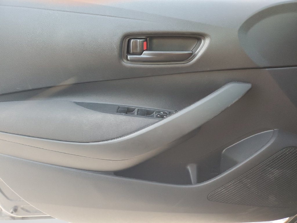 Used 2024 Toyota Corolla LE FWD image 18