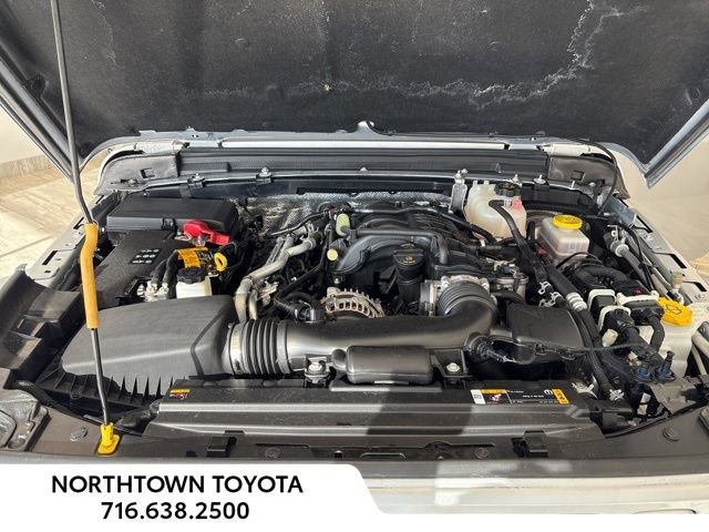 Used 2024 Jeep Wrangler Sahara w/ Safety Group image 17