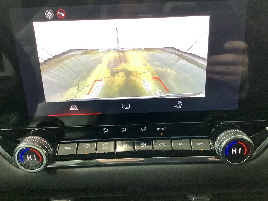 New 2026 GMC Canyon Elevation w/ Convenience Package image 22