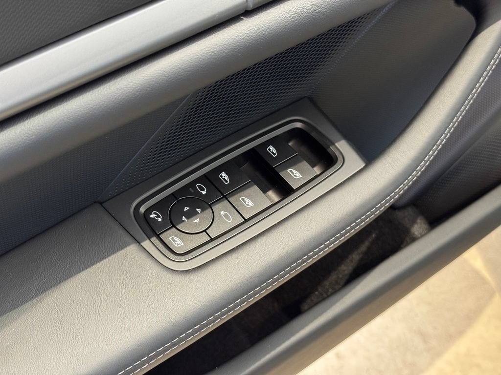 New 2026 Porsche Taycan AWD/4WD image 25