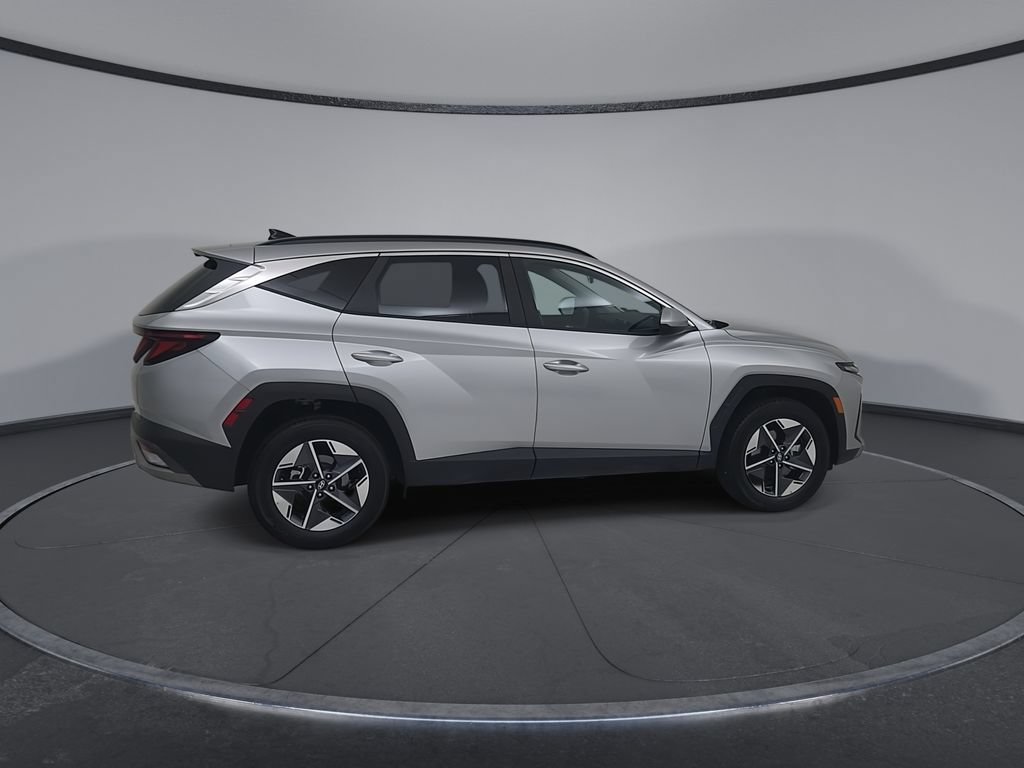 Used 2025 Hyundai Tucson SEL AWD/4WD image 16