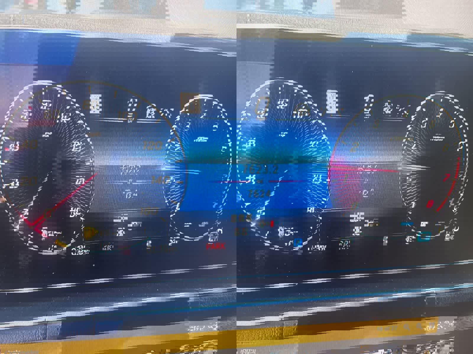 Used 2025 Mercedes-Benz GLS 450 4MATIC w/ AMG Line Exterior image 14