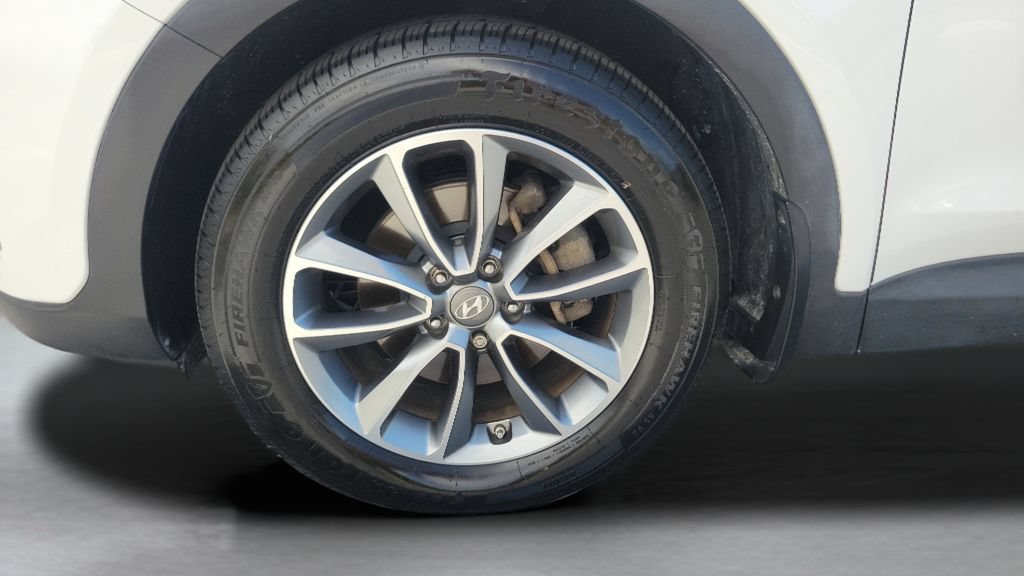 Used 2017 Hyundai Santa Fe SE FWD image 25