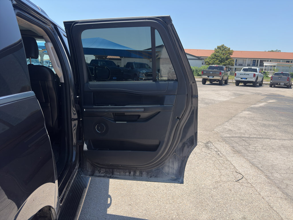 Used 2024 Ford Expedition Max XLT RWD image 16