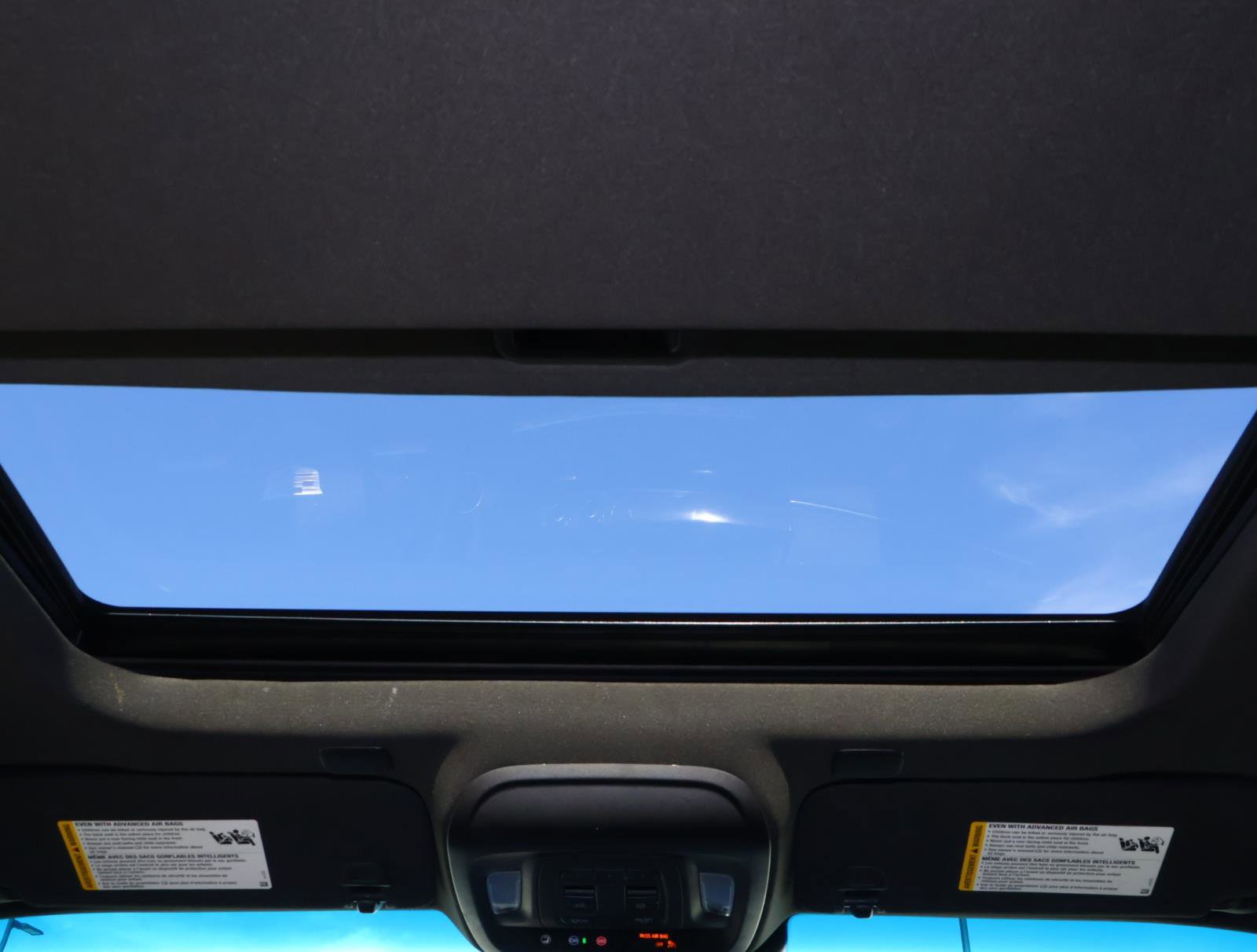 Used 2025 Cadillac CT4 Premium Luxury image 12