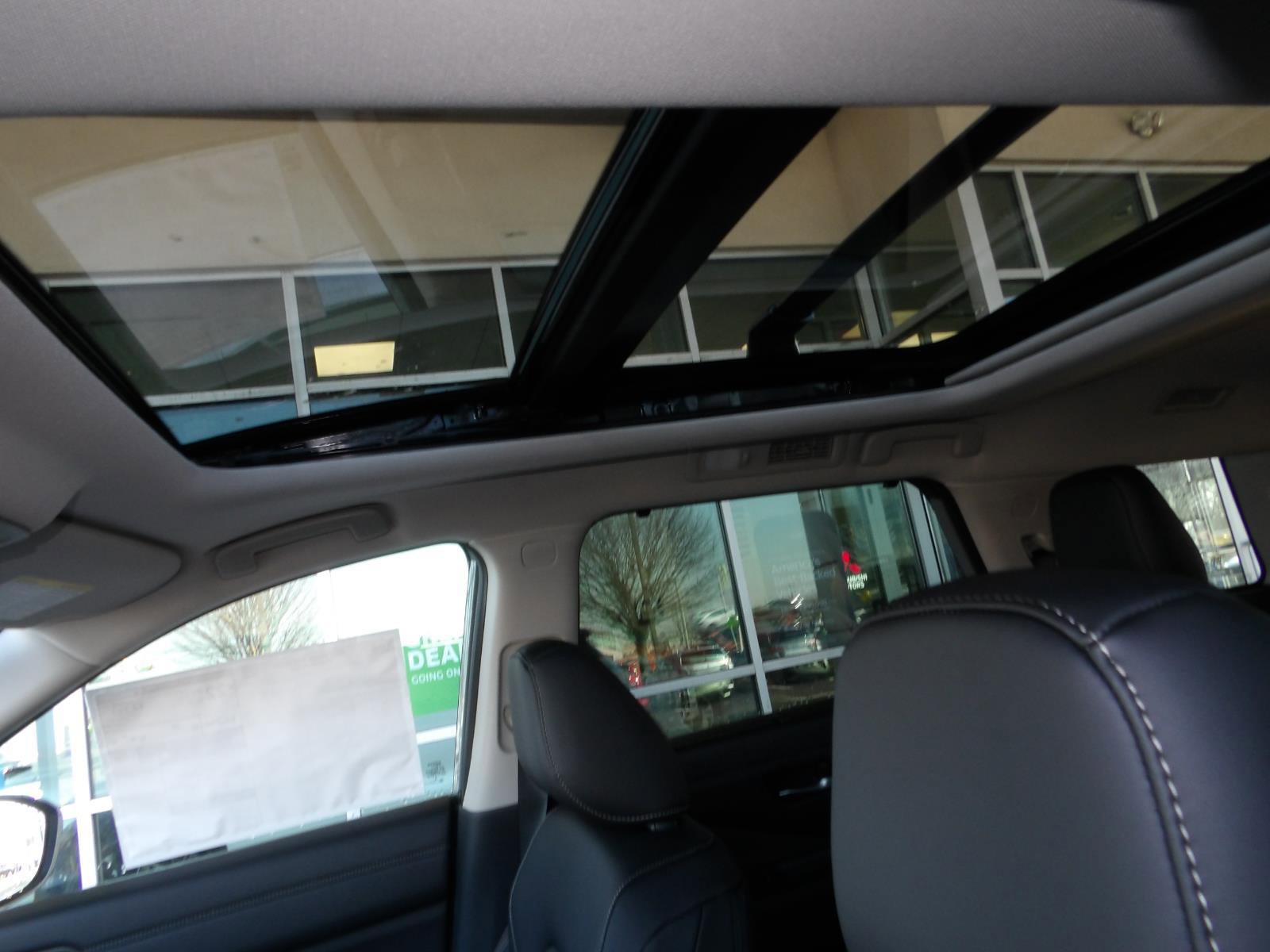 New 2026 Nissan Pathfinder Platinum image 19