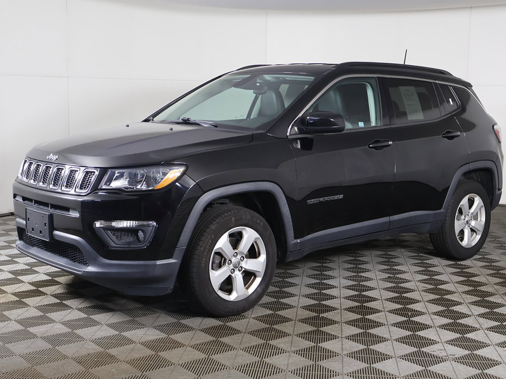 Used 2019 Jeep Compass Latitude w/ Cold Weather Group AWD/4WD image 6
