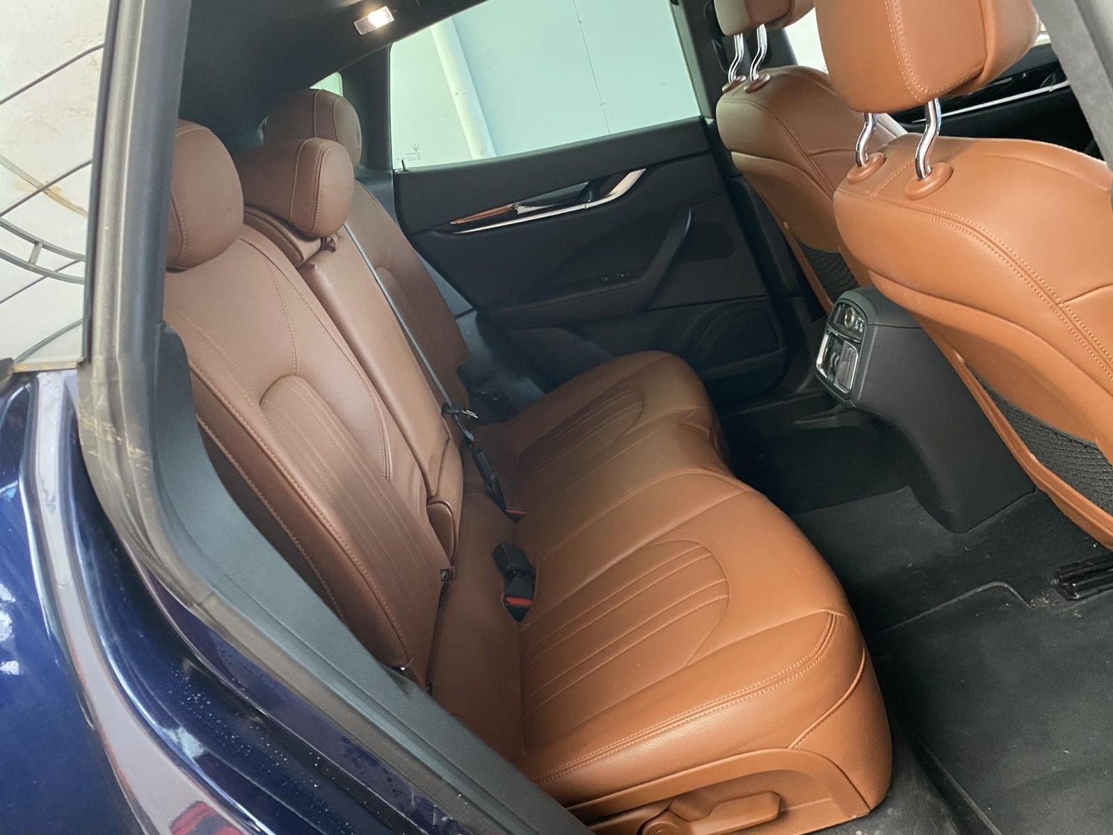 Used 2020 Maserati Levante AWD/4WD image 12