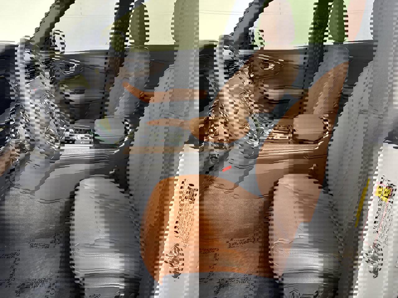 Used 2025 Audi Q8 Premium Plus w/ Premium Plus Package image 10