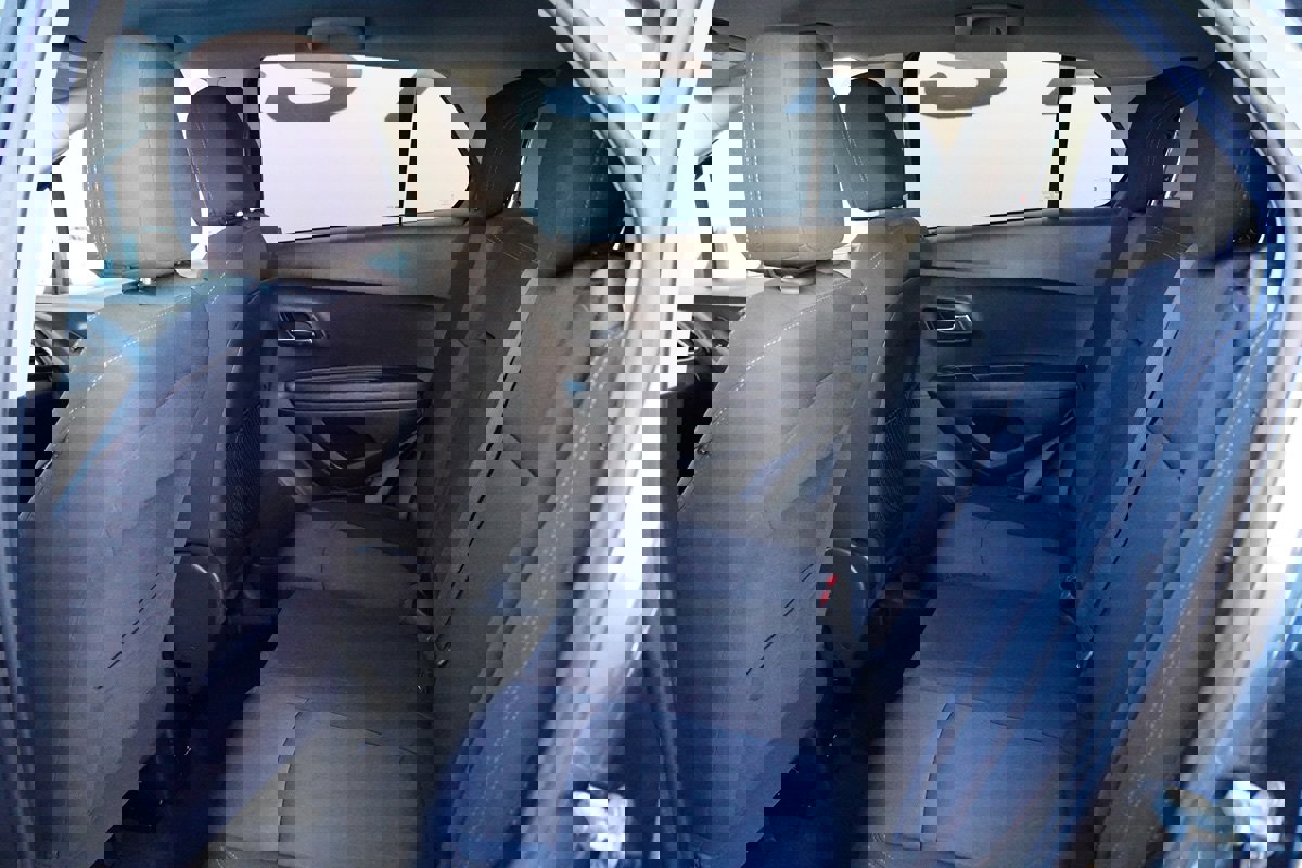 Used 2020 Chevrolet Trax LT image 2