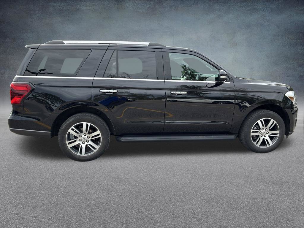 Used 2024 Ford Expedition Limited AWD/4WD image 7