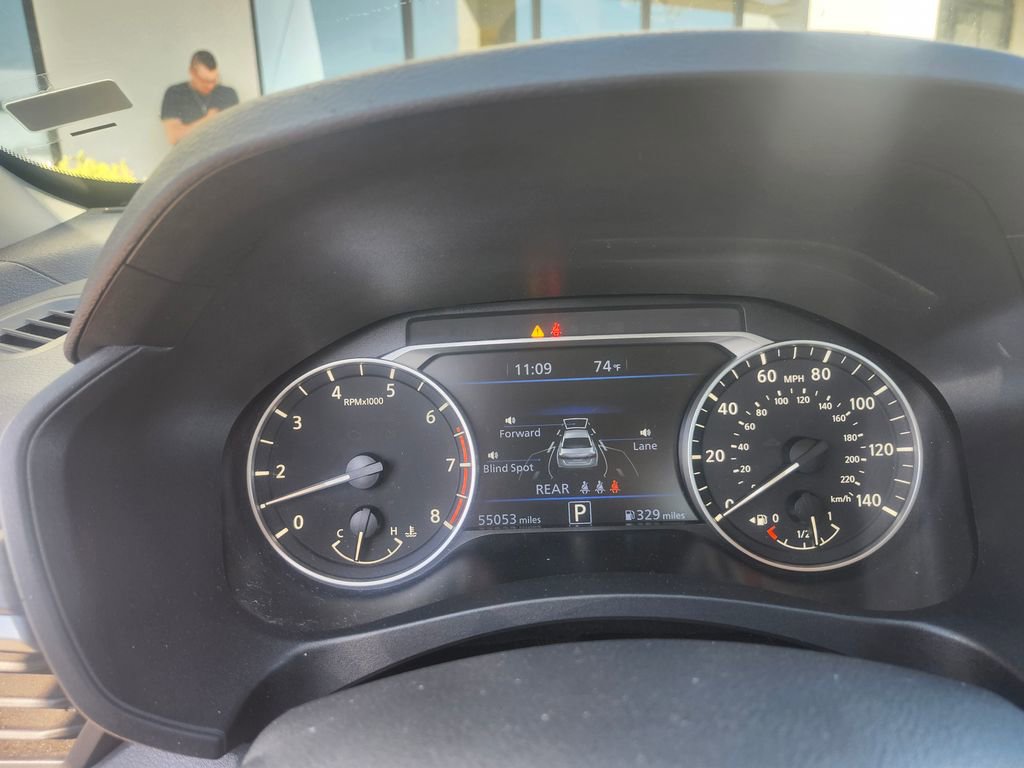 Used 2024 Nissan Altima 2.5 SV image 14