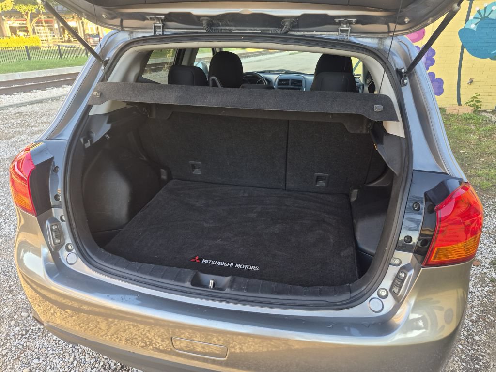 Used 2014 Mitsubishi Outlander Sport SE FWD image 8