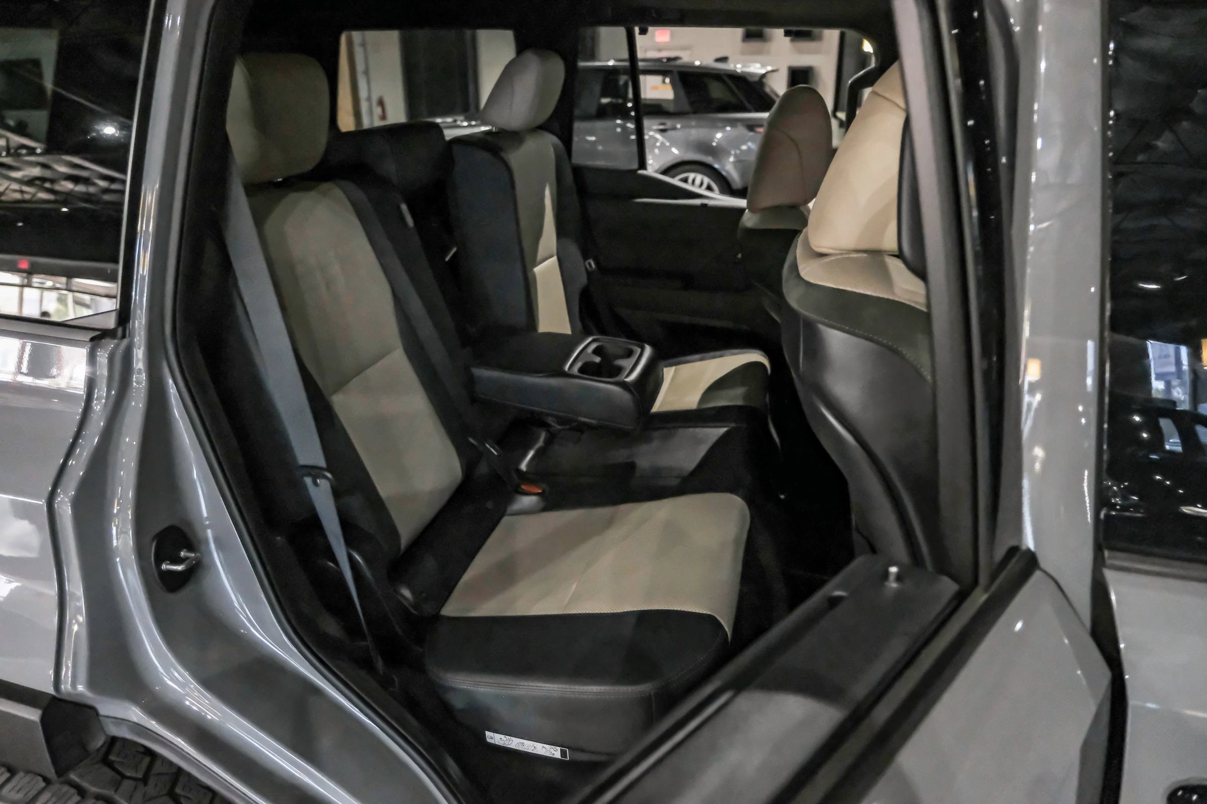Used 2024 Lexus GX 550 AWD/4WD image 33