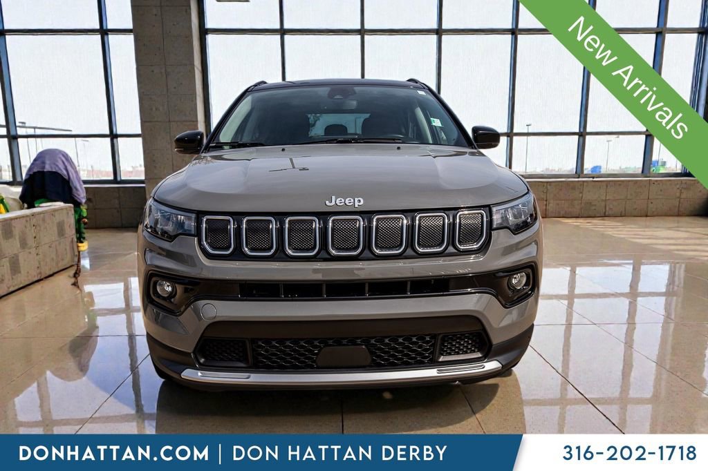 Used 2022 Jeep Compass Limited image 24