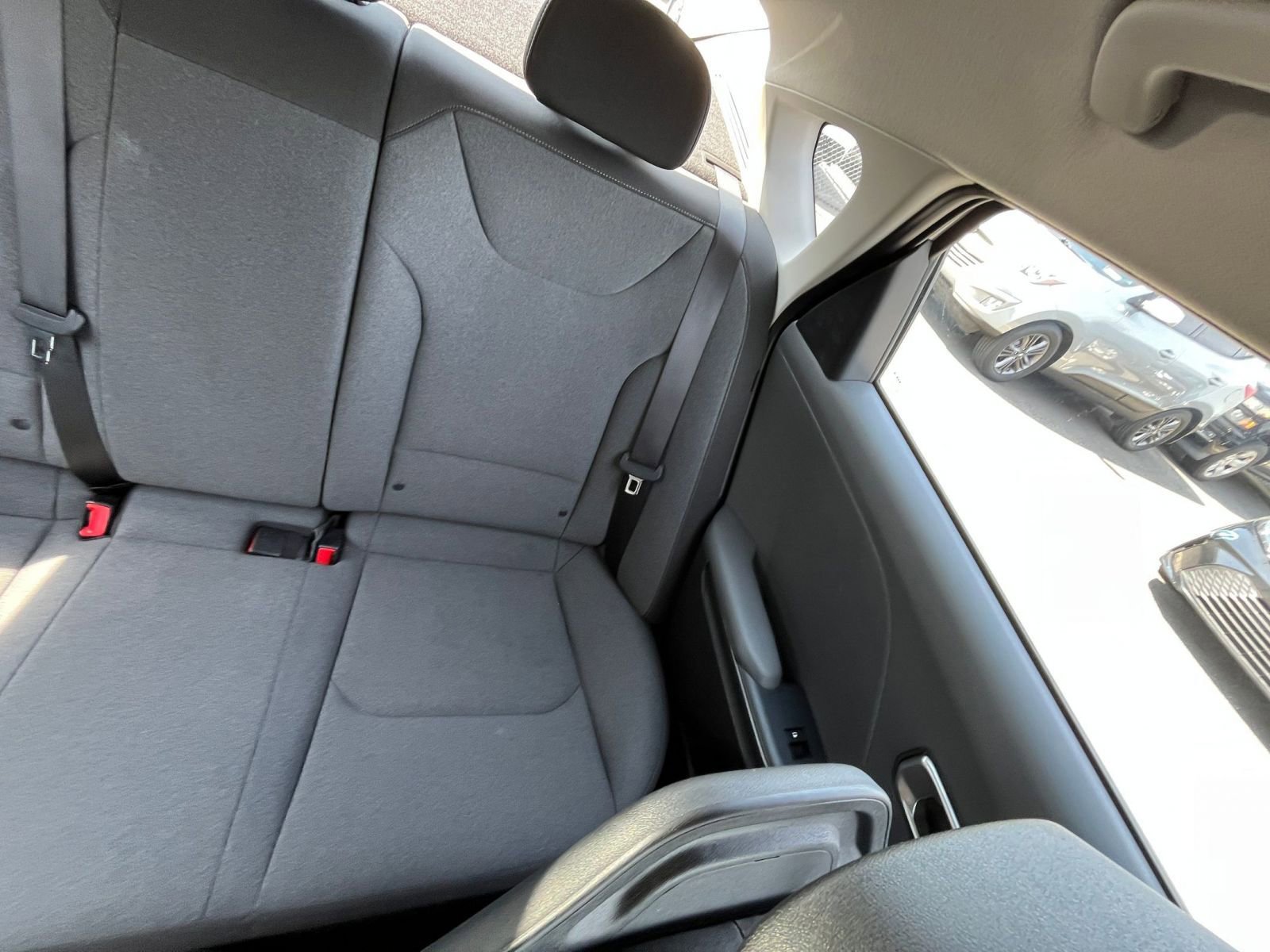 Used 2025 Kia K4 LXS image 37