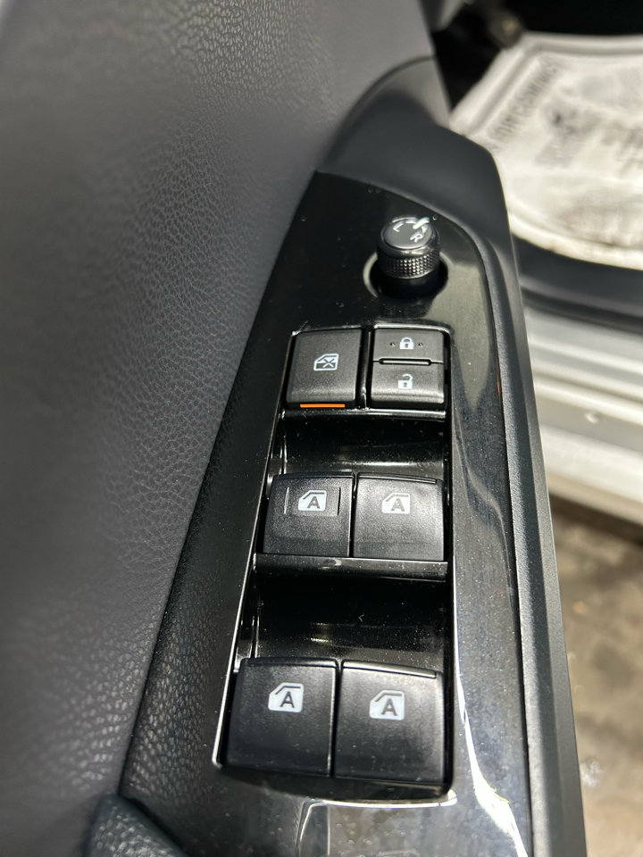 Used 2018 Toyota Prius Two w/ Prius Two Safety Plus Package FWD image 29