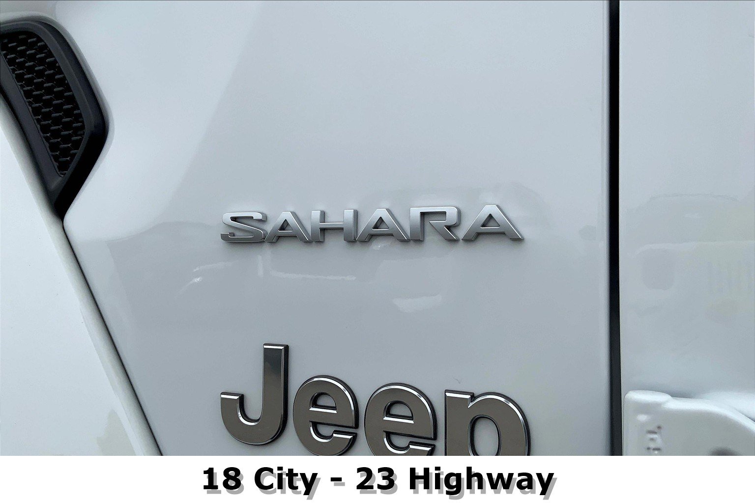 Used 2024 Jeep Wrangler Sahara image 8