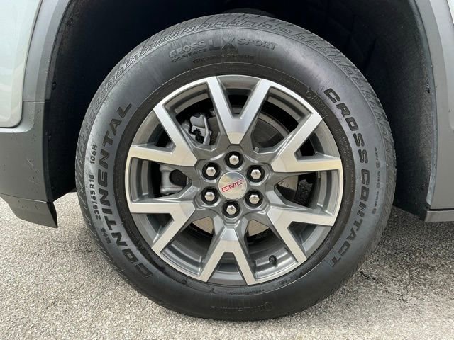 Used 2023 GMC Acadia SLE w/ Driver Convenience Package image 14