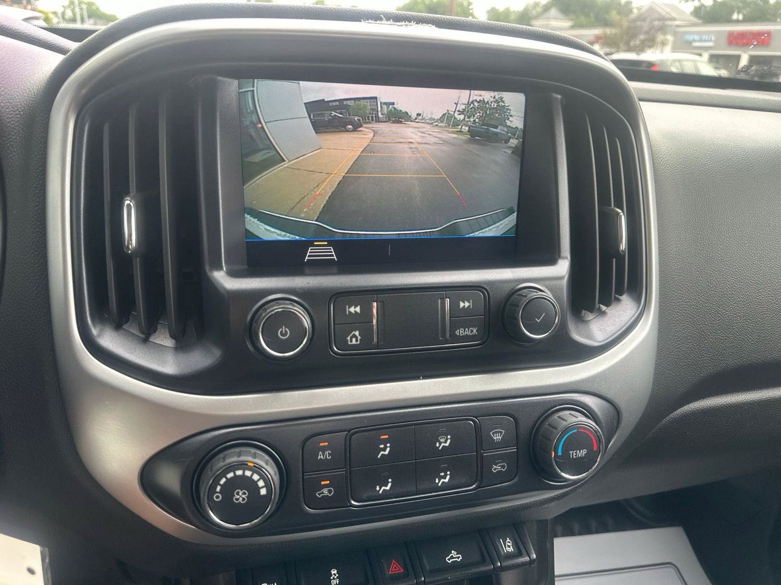 Used 2022 Chevrolet Colorado LT w/ Fleet Safety Package RWD image 18