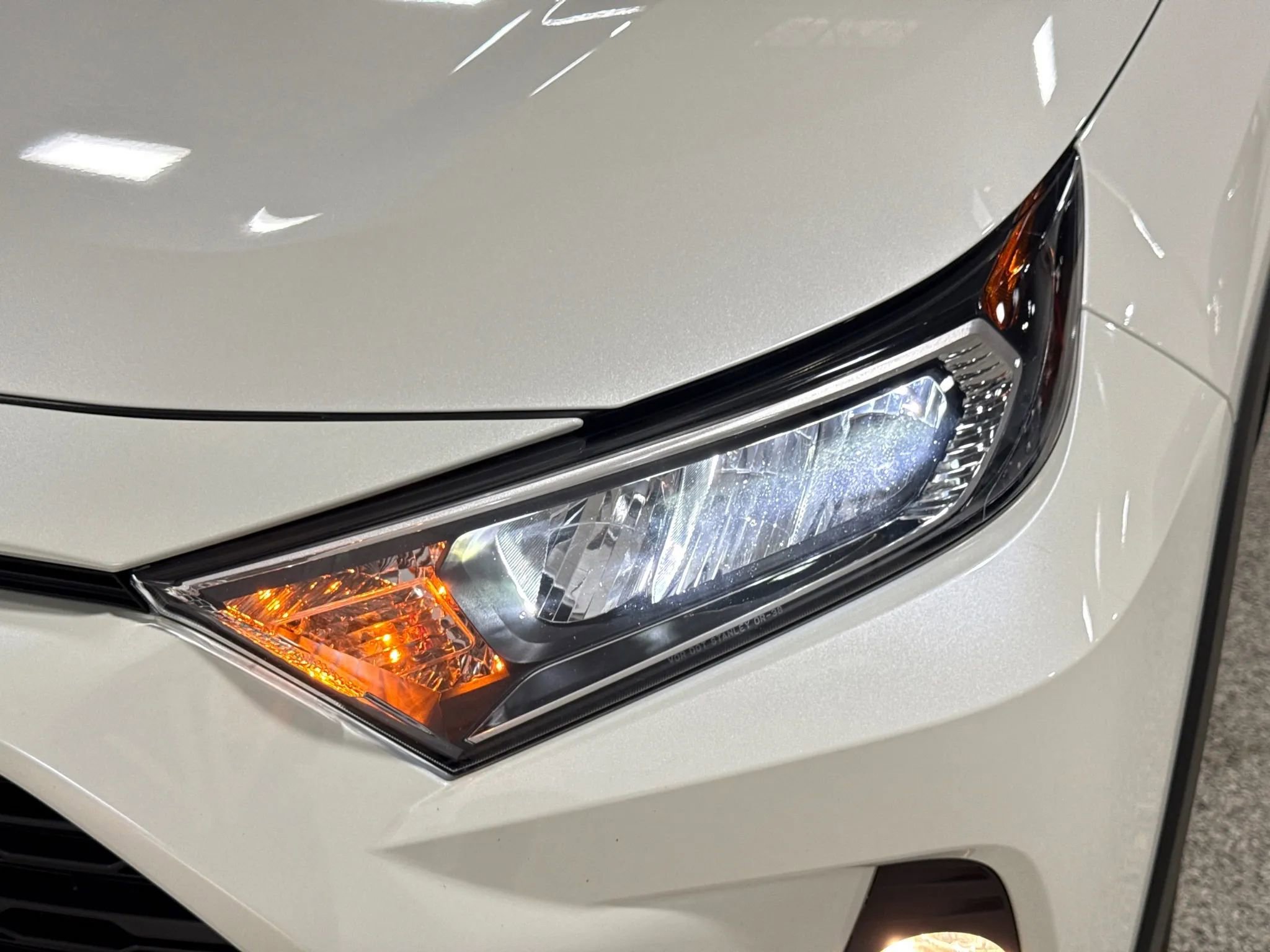 Used 2021 Toyota RAV4 XLE Premium AWD/4WD image 75