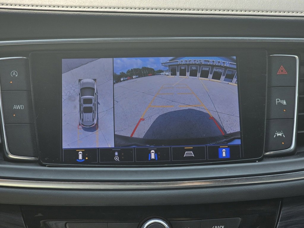 Used 2024 Buick Enclave Premium image 41