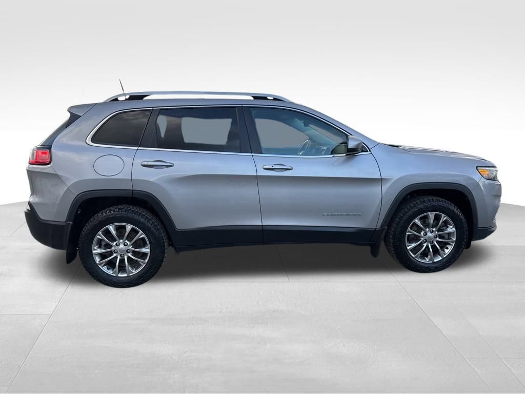 Used 2021 Jeep Cherokee Latitude Lux w/ Comfort/Convenience Group AWD/4WD image 4