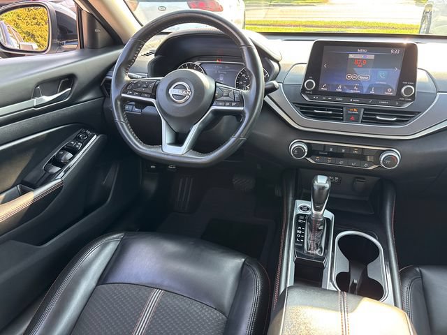 Used 2024 Nissan Altima 2.5 SR FWD image 10