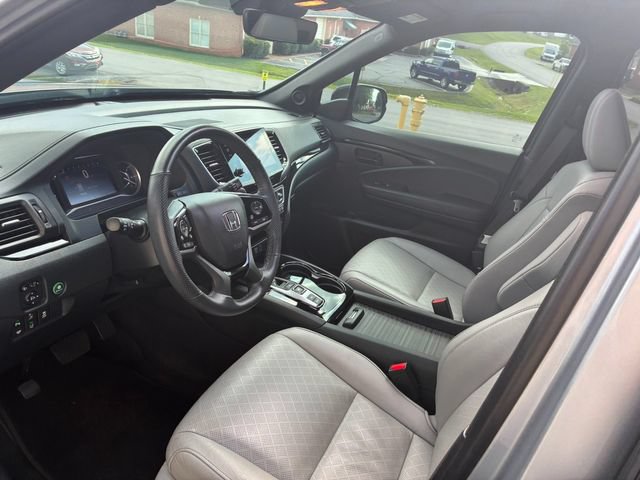 Used 2023 Honda Passport Elite image 17