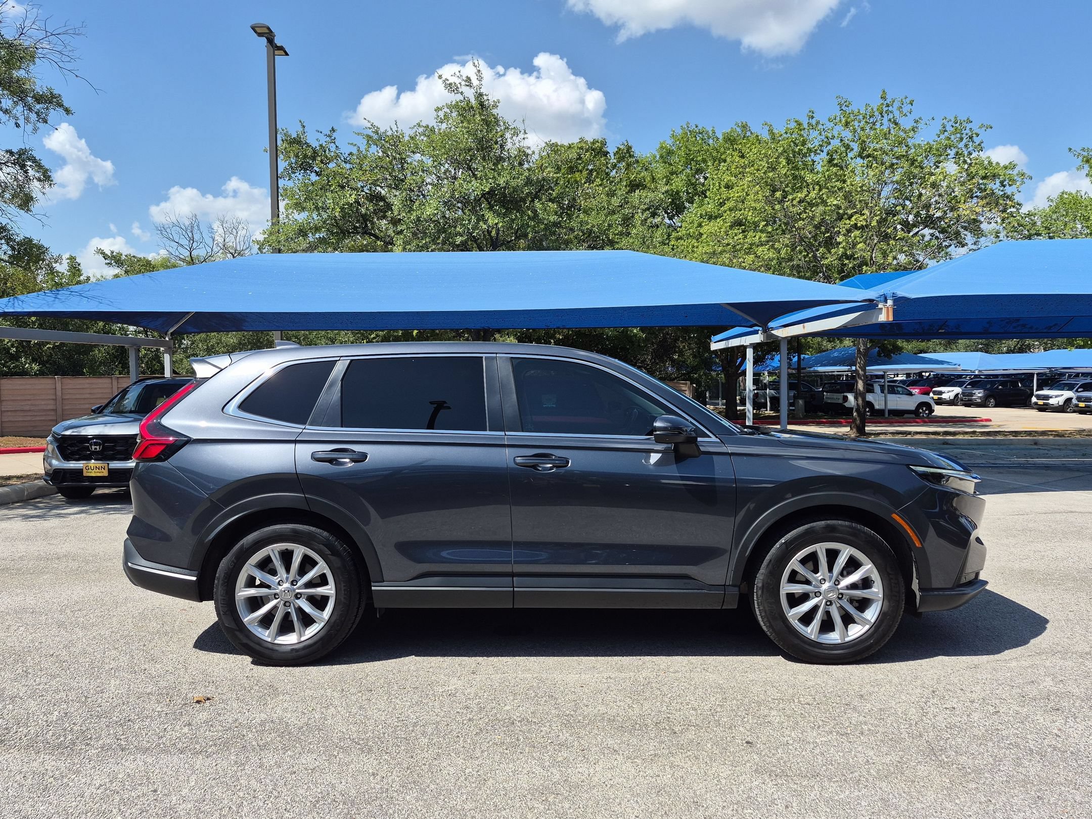 Used 2024 Honda CR-V EX-L image 2