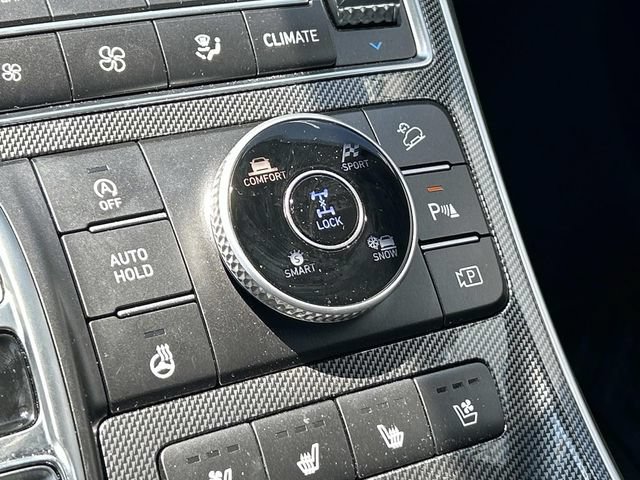Certified 2023 Hyundai Santa Fe Limited AWD/4WD image 31