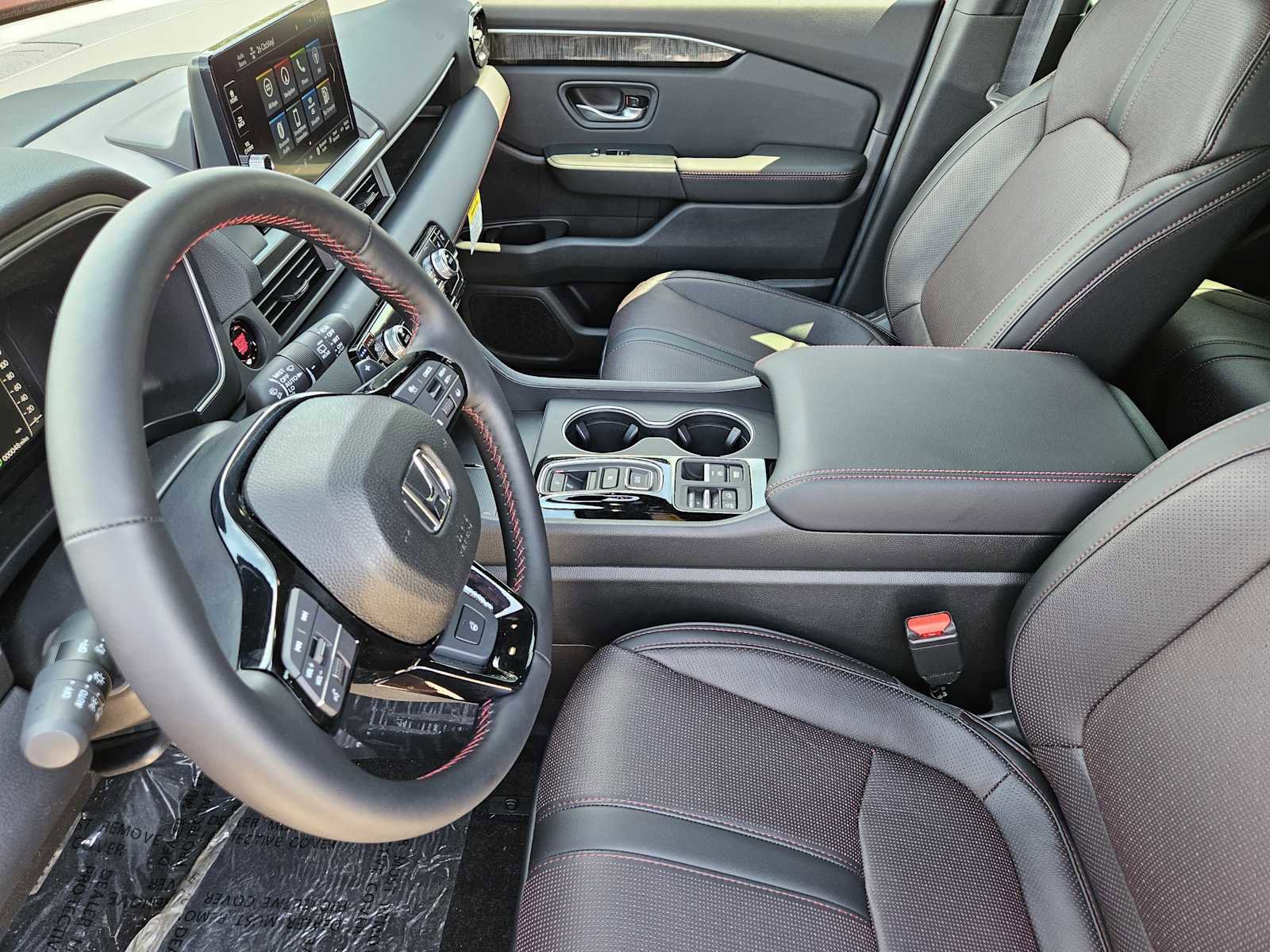 New 2025 Honda Pilot Black Edition image 10
