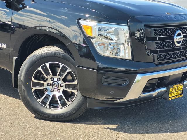 Used 2021 Nissan Titan SV w/ SV Convenience Package AWD/4WD image 9