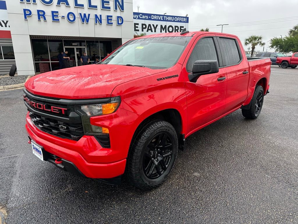 Used 2022 Chevrolet Silverado 1500 Custom image 2